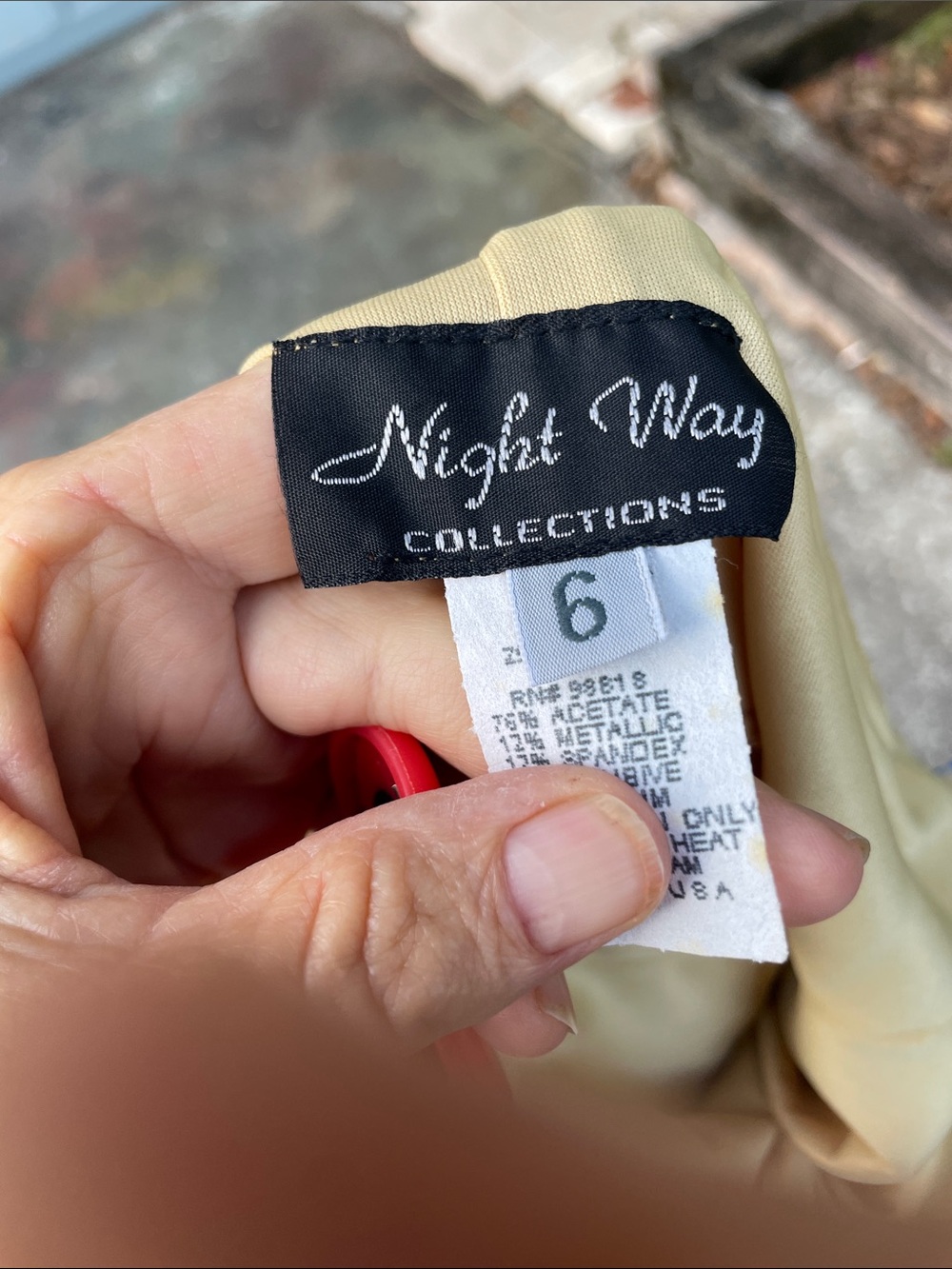 Night Way gold metallic Lorax halter gown - Picture 5 of 9